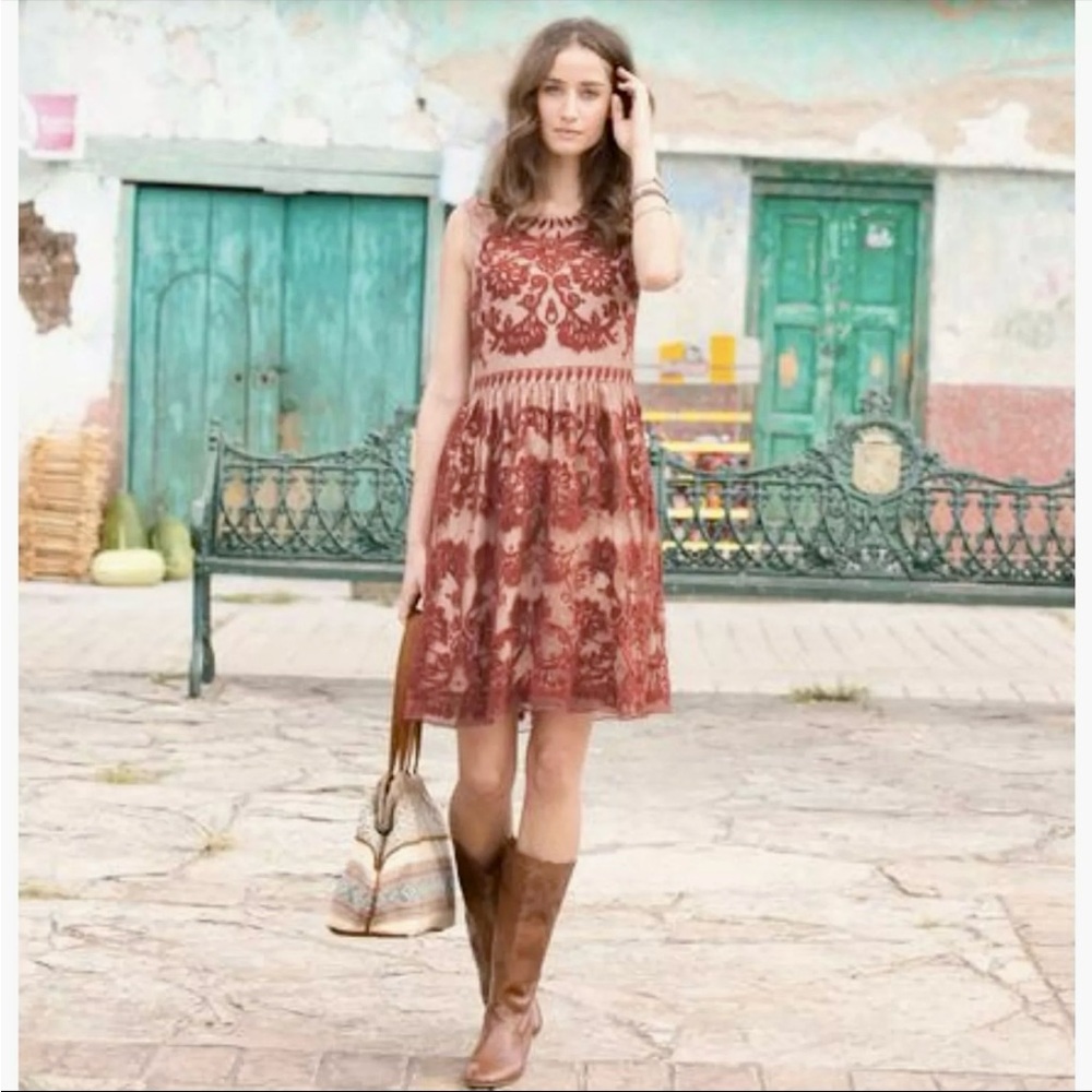 Sundance Red and Cream Lace Dress